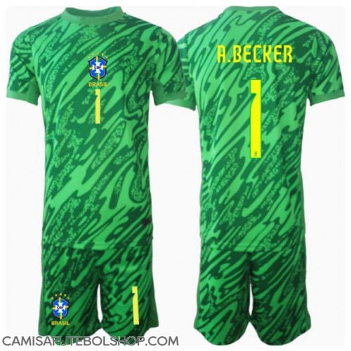 Camisa de time de futebol Brasil Alisson Becker #1 Goleiro Replicas 1º Equipamento Infantil Copa America 2024 Manga Curta (+ Calças curtas)